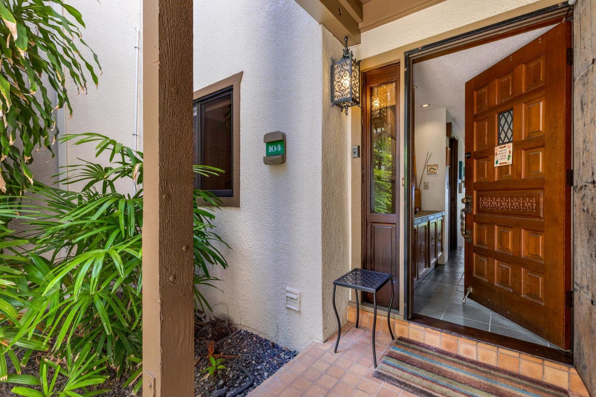 Oceanfront Complex With 2 Pools, Tennis Courts, And Expansive Ocean Views - 10-104 Kailua-Kona Exterior foto